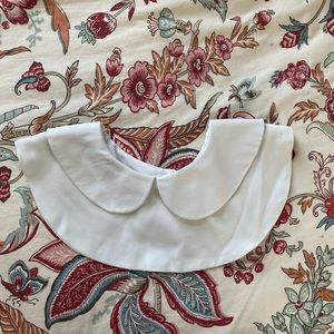 Peter Pan faux collar